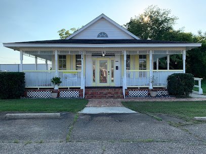 Dog day care in Milton Florida Paws Here 2 Pet Grooming Salon 1