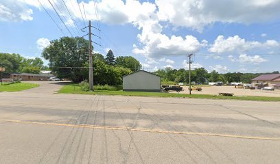 Dog day care in Fergus Falls Minnesota Wiggles Wags 1