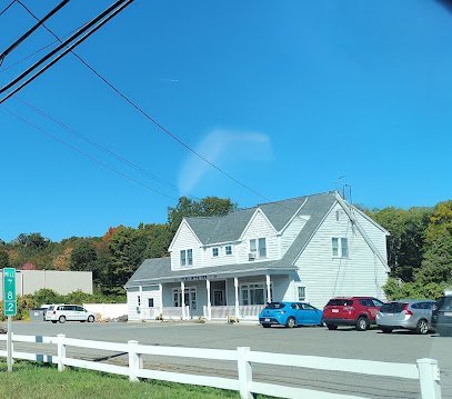 Dog day care in Ipswich Massachusetts Paws With Inn 1