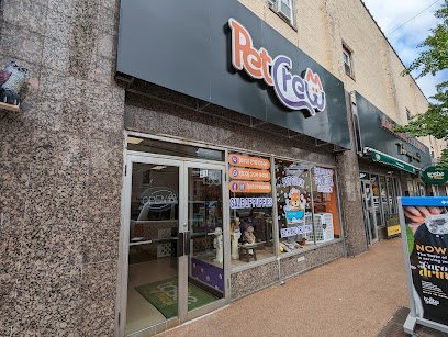 Dog day care in Newark New Jersey Pet Crew Pet Shop 1