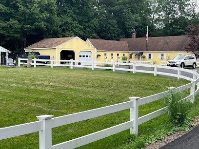 Dog day care in Rochester New Hampshire Sunwater Pet Resort 1