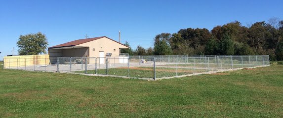 Dog day care in Steeleville Illinois Hound Haus 1