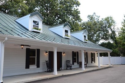 Dog day care in Alexandria Virginia Hometown Bed Biscuits 1