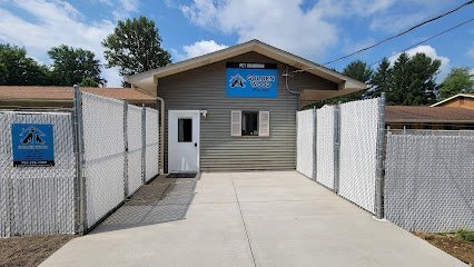 Dog day care in Aliquippa Pennsylvania Golden Wood Aliquippa 1