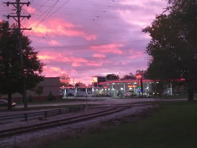 Dog day care in Butler Wisconsin Doggy Office LLC 1