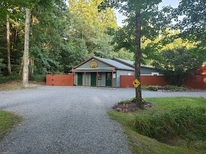 Dog day care in Fredericksburg Virginia Silverbrook Kennels 1